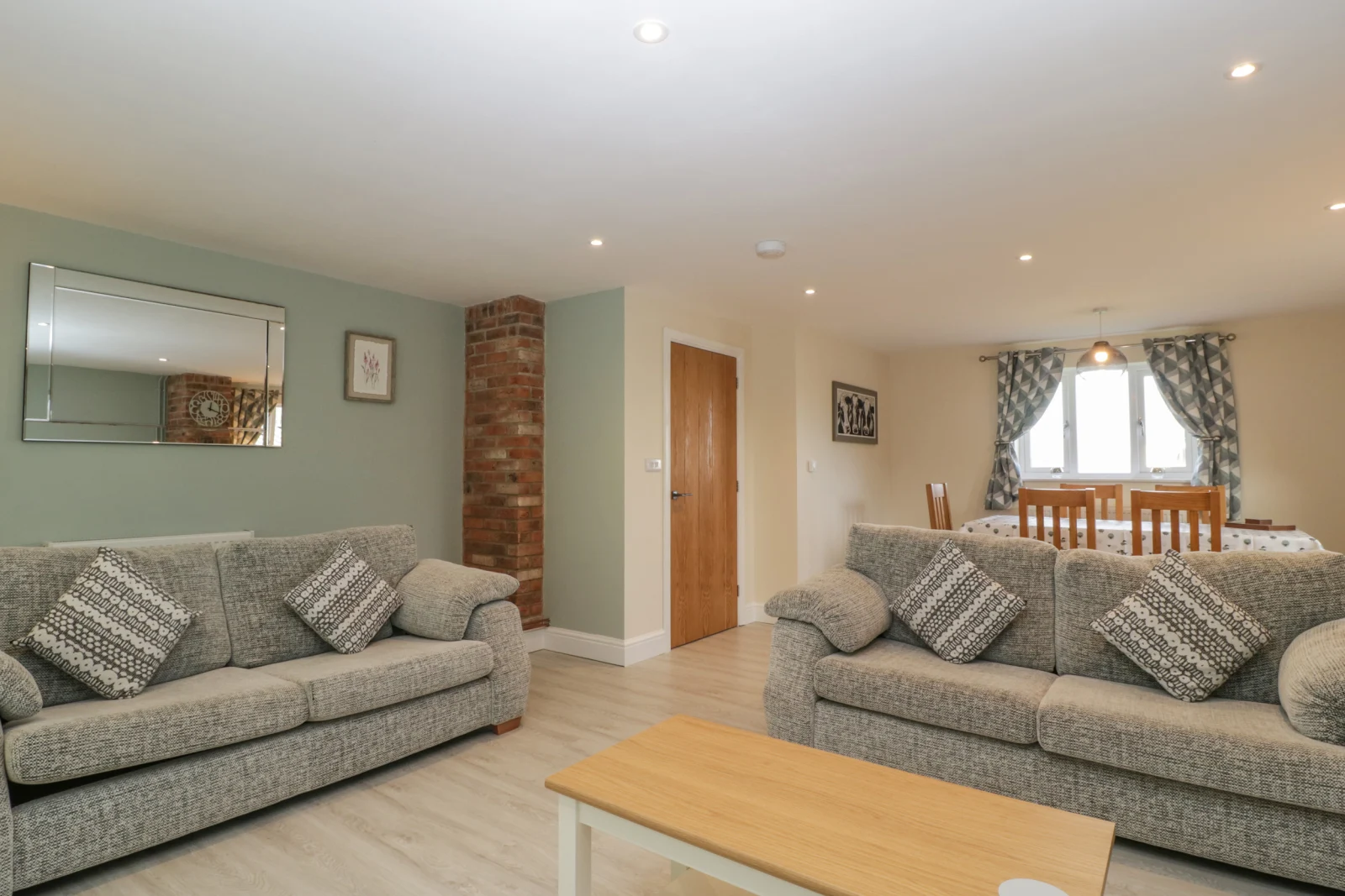 Property image 3 for SC1074556