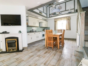 Property image 6 for SC1100380