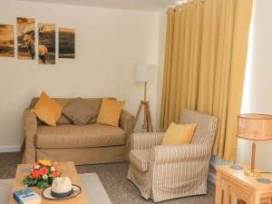Sawtons Cottage 1