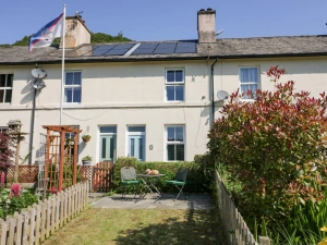 7 Railway Cottages