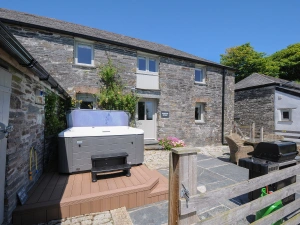 Courtyard Cottage - within the Helland Barton Farm collection