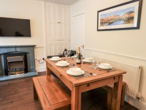 6 Calgarth View
