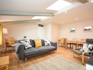 Property image 2 for SC1122178