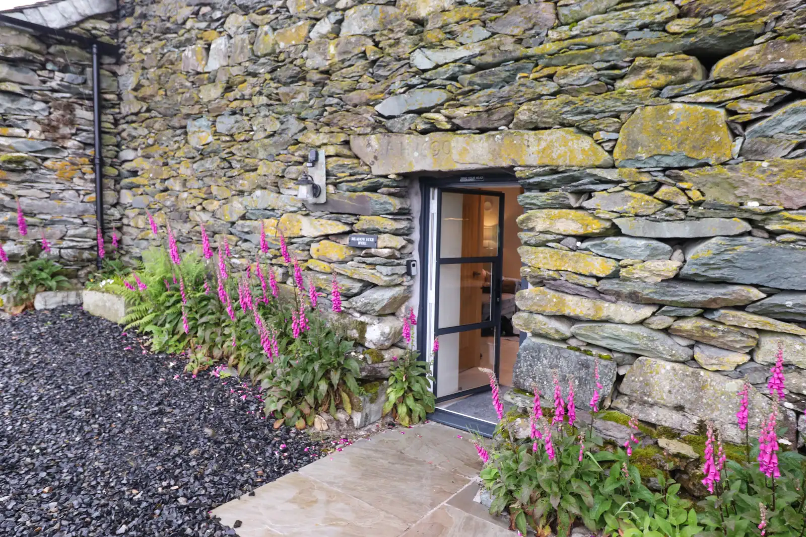 Property image 2 for SC1123133