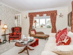 Storrs Lodge