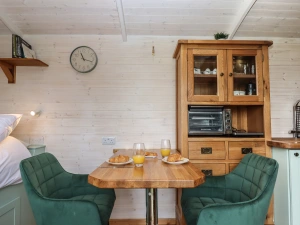 Lottie's Hut