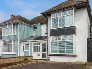 119 Henver Road