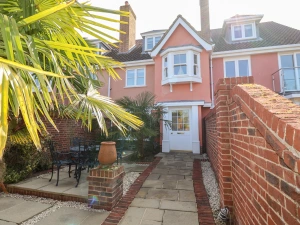 6 Willows Green