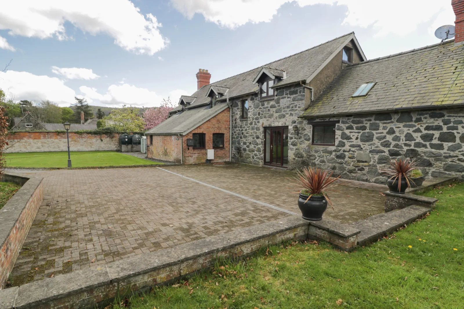 Property image 1 for SC1169663