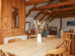 Coombe Barn