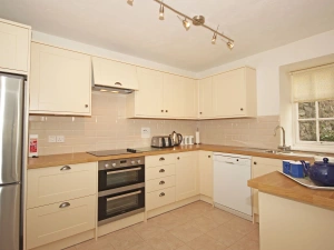 3 Moult Farm Cottages