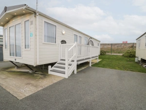 11, Beachfields