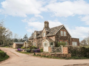 Tuxwell Lodge
