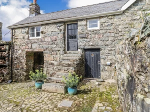 The Romantic Hideaway at Rhiw Goch Inn