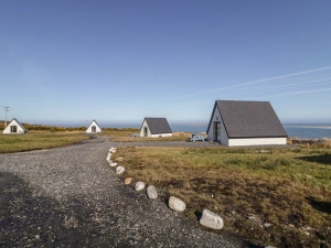 Cabin 9 Inis Beag