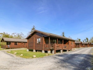 Lodge 2 -  Bron Eifion