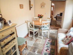 Property image 3 for SC2549