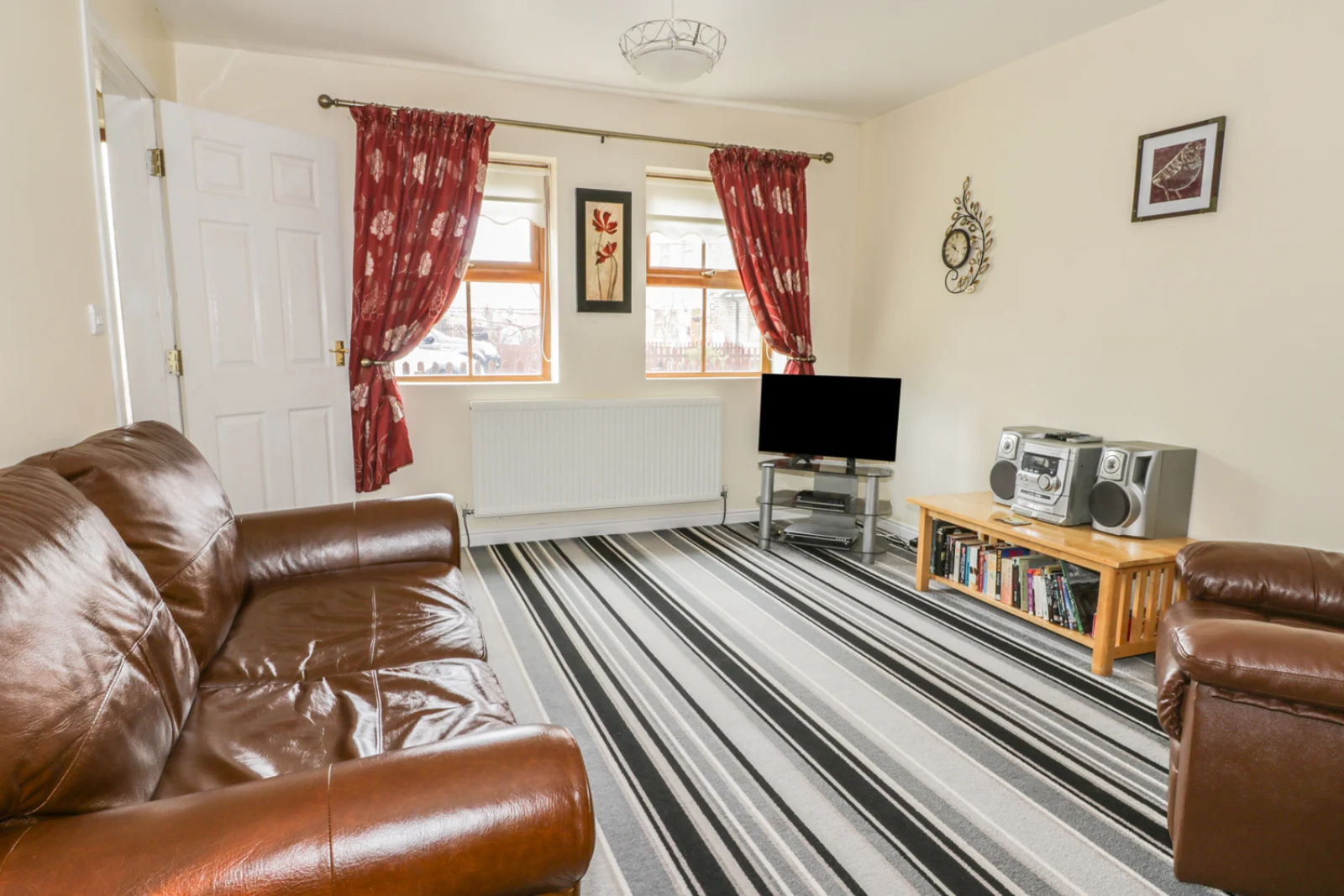Property image 3 for SC2834