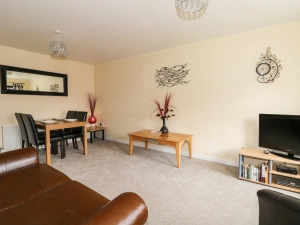 Property image 3 for SC2835