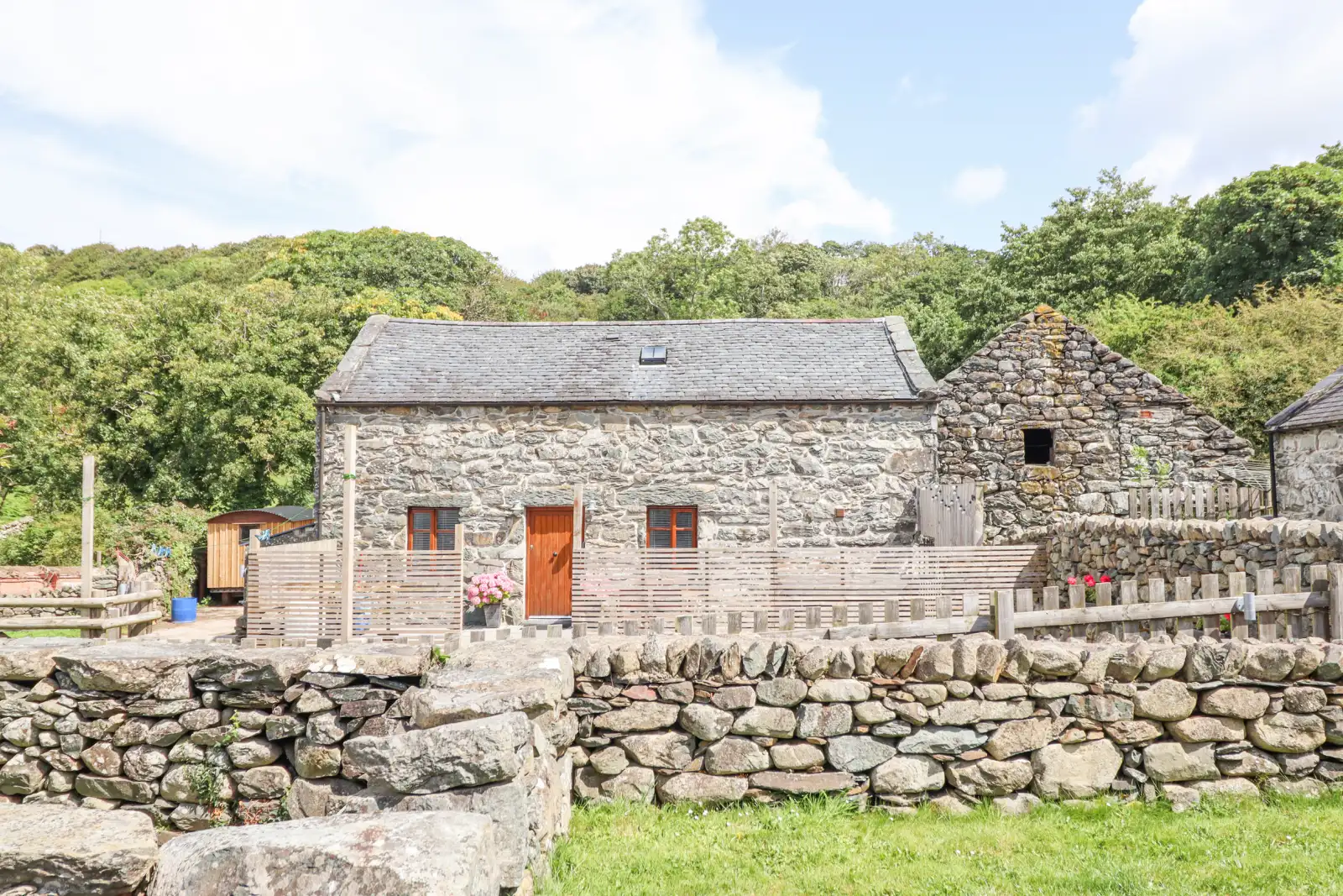 Property image 1 for SC4082