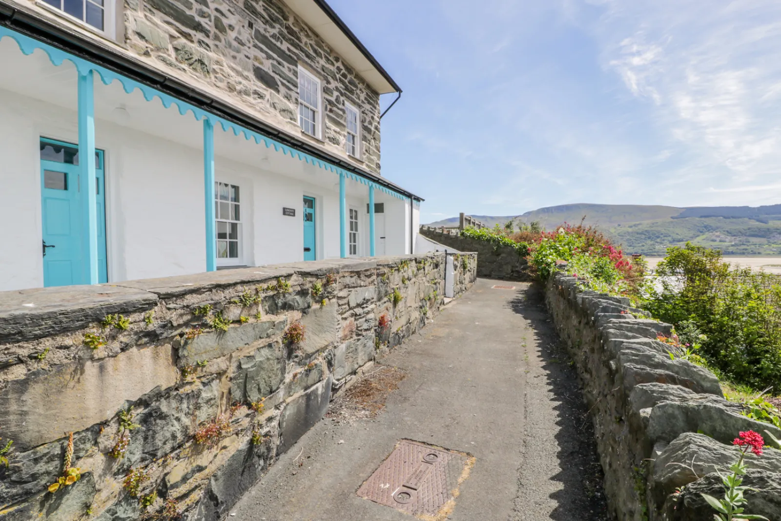 Property image 2 for SC915804