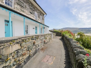 Property image 2 for SC915804