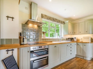 Property image 9 for SC918136