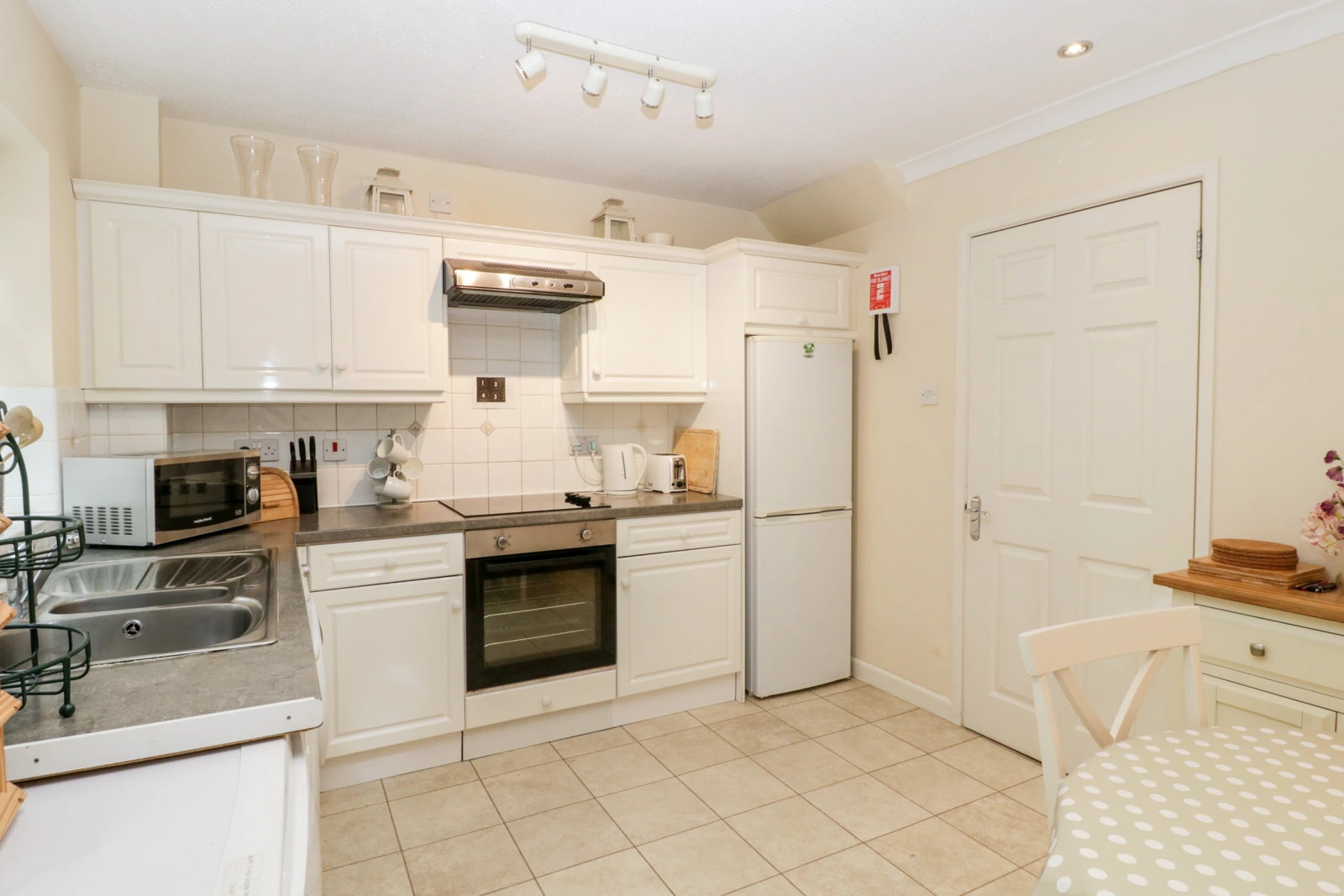 Property image 8 for SC920651