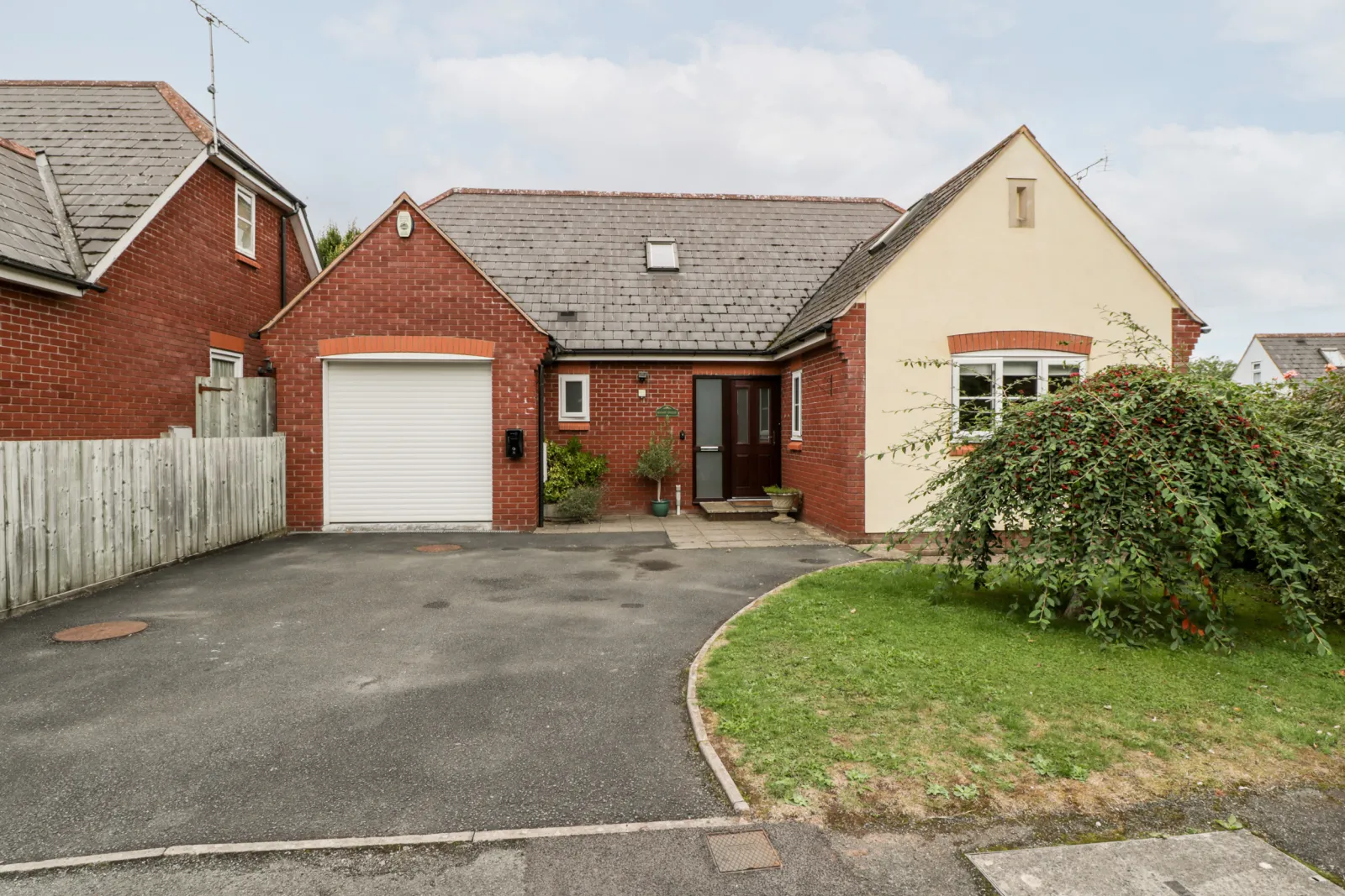 Property image 1 for SC921214