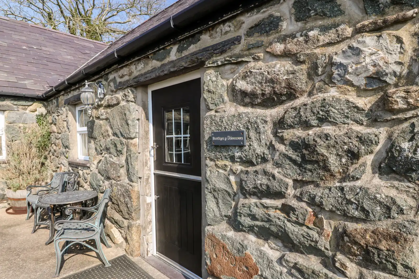 Property image 2 for SC921645
