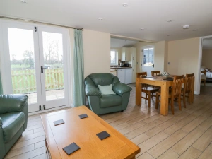 Property image 4 for SC921968