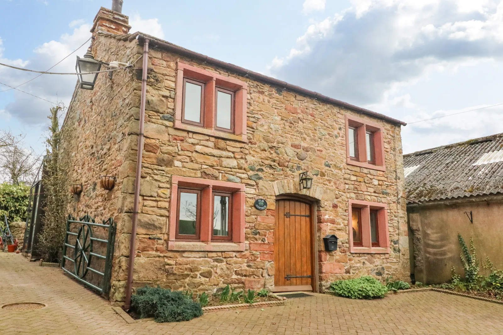 Property image 1 for SC924360