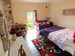 Property image 2 for SC927831