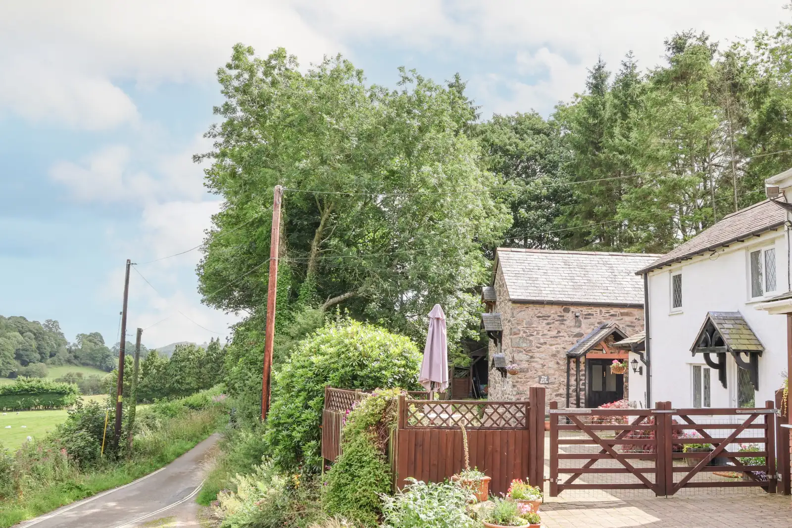 Property image 2 for SC928126