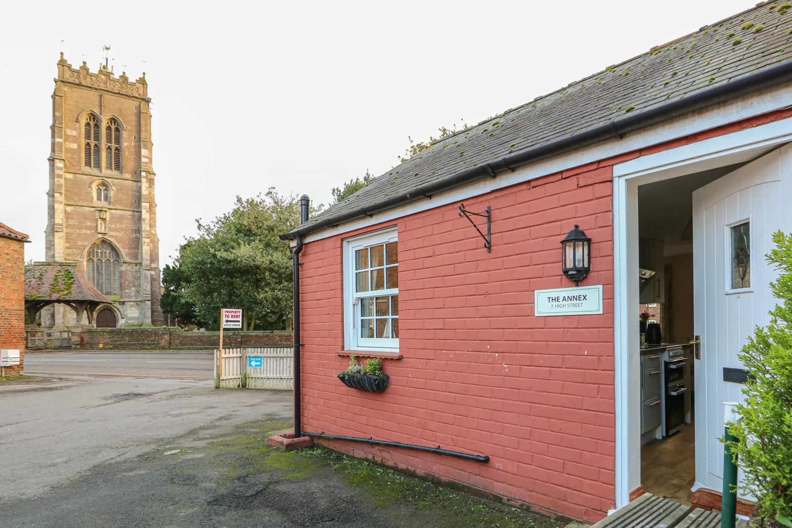 Property image 2 for SC937272