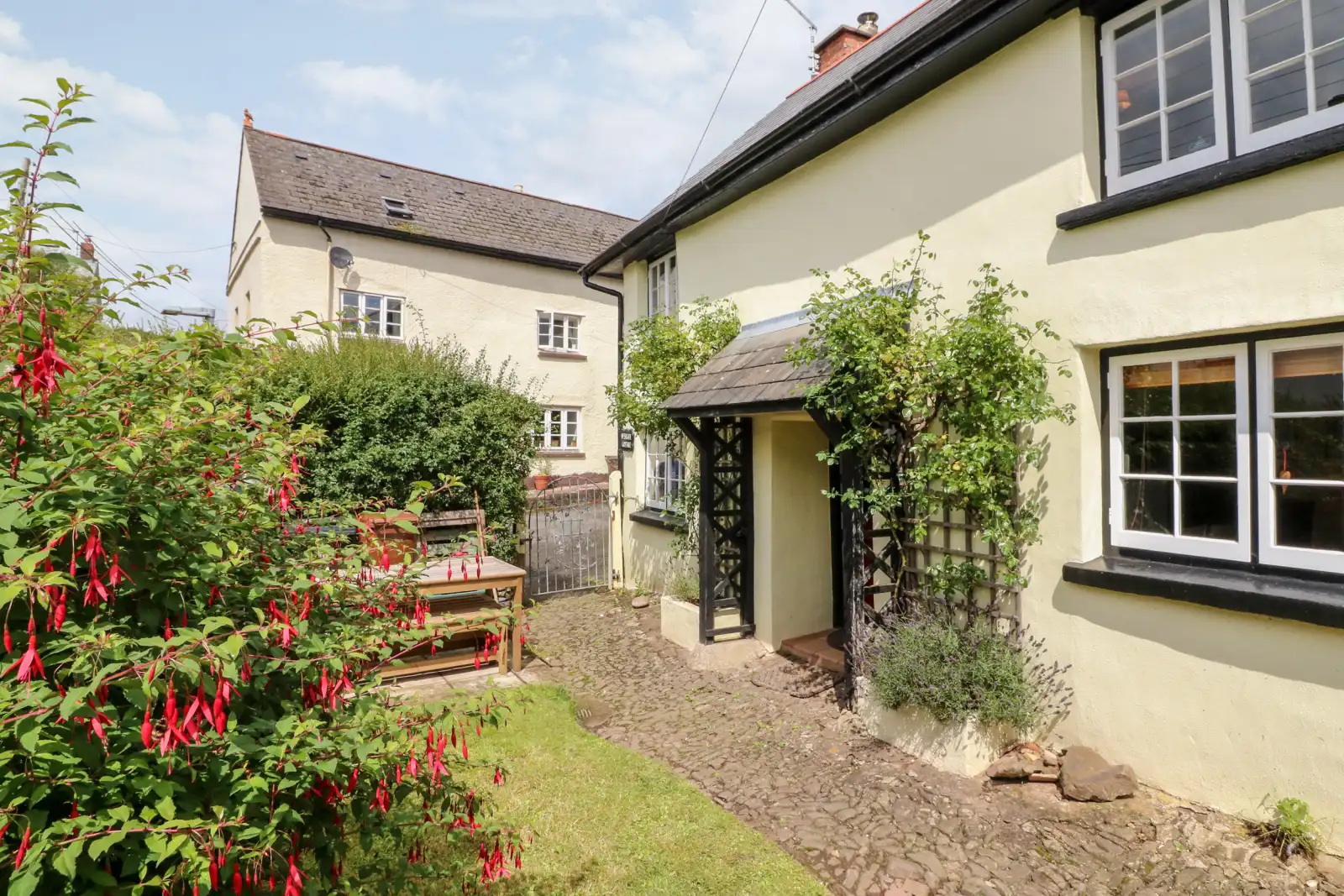 Property image 1 for SC949659