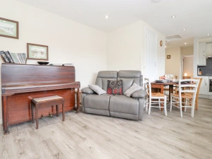 Property image 6 for SC956372