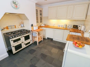 Property image 6 for SC973874