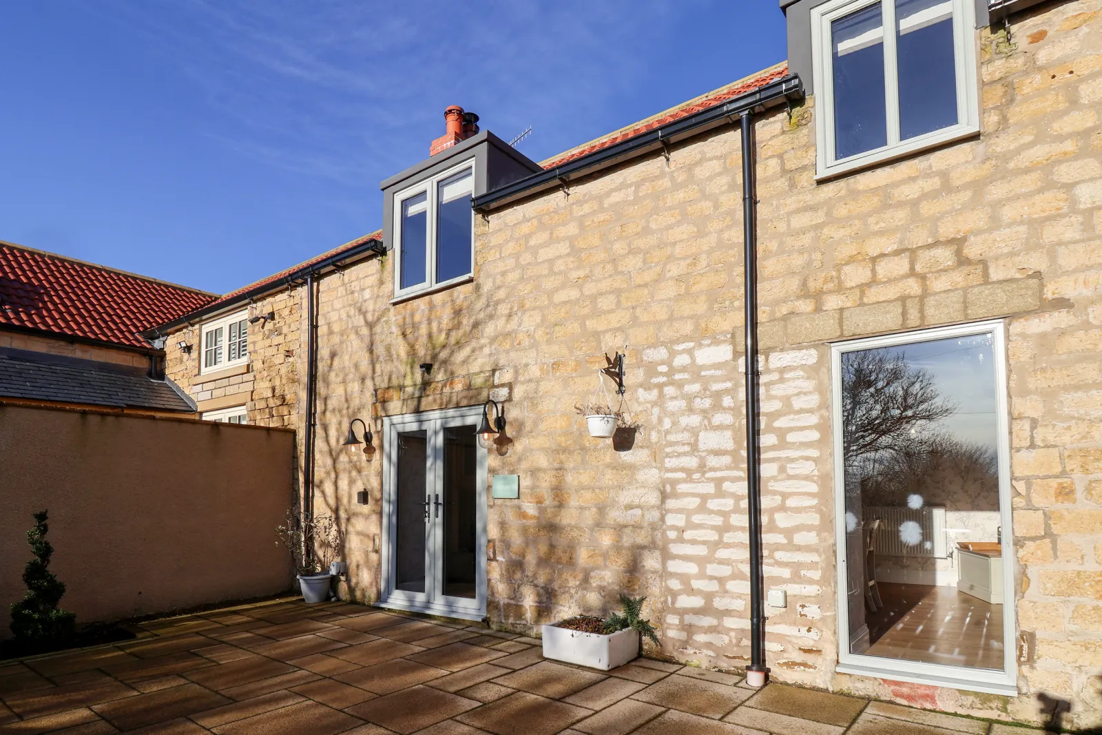 Property image 1 for SC982600