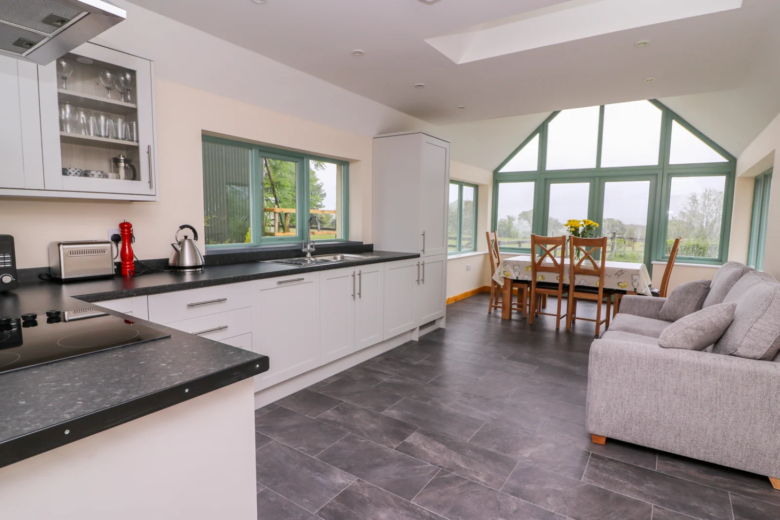 Property image 4 for SC986563