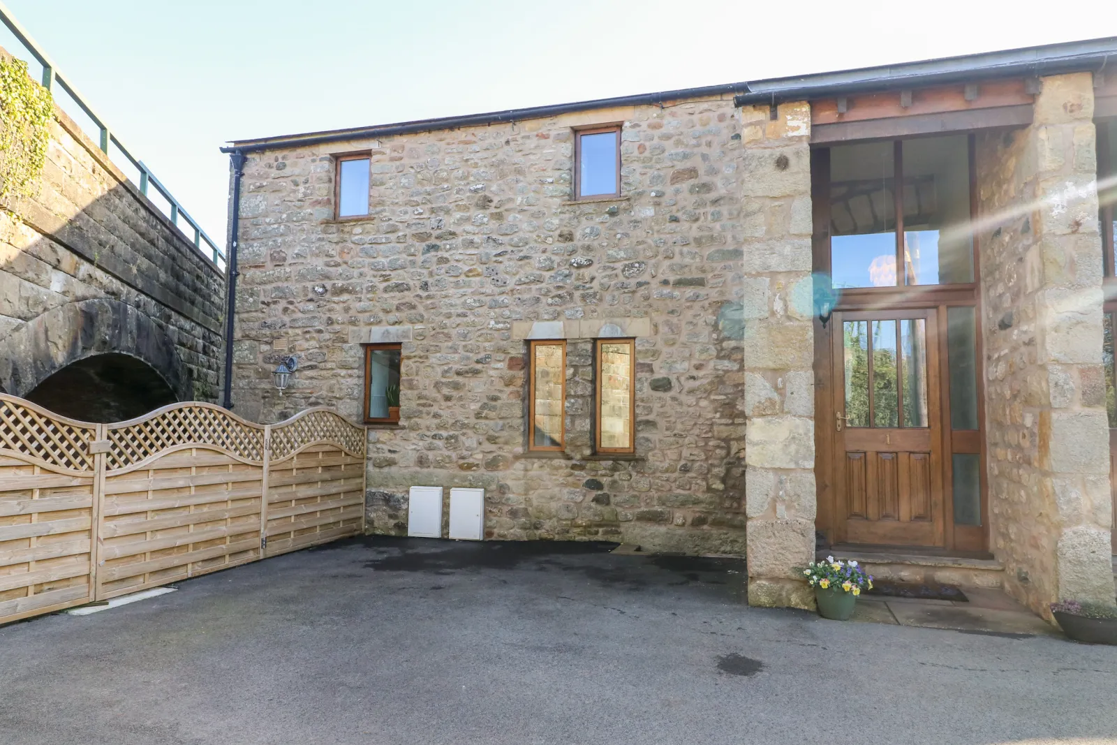 Property image 1 for SC986936