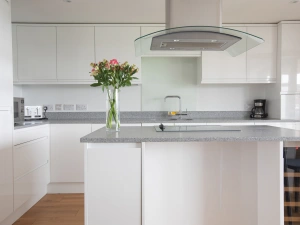 Onshore 6 - Newquay Towan Beach View