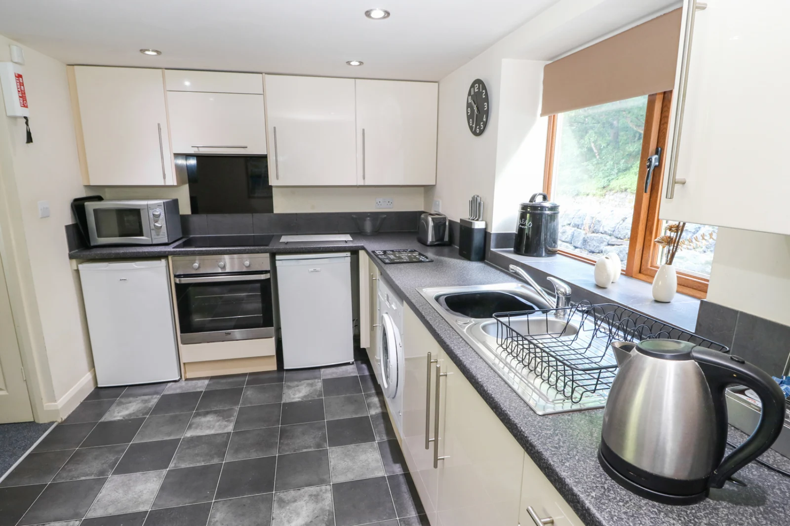 Property image 9 for SC988543
