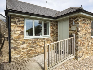 1 Coachman's Cottage, Hillfield Village