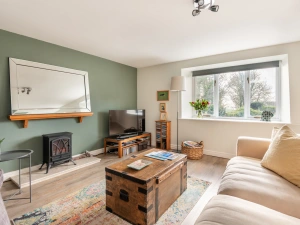 Cosy lounge with plenty of seating