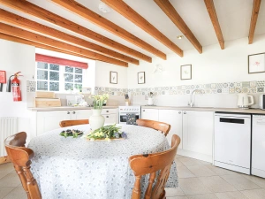Property image 9 for THC136