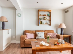 Tastefully furnished sitting area