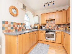 Fitted kitchen