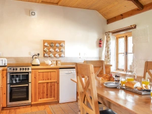 Property image 3 for THC231