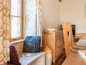 Property image 4 for THC231